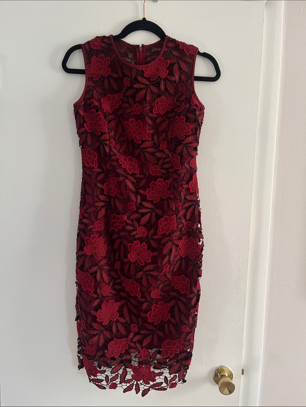 White House Black Market Red Floral Lace Sheath Dress